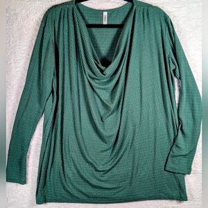 516-Joelle Collection Green Draped‎ Long Sleeve Top